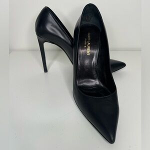 Yves Saint Laurent Paris Black Pumps Sz 38.5